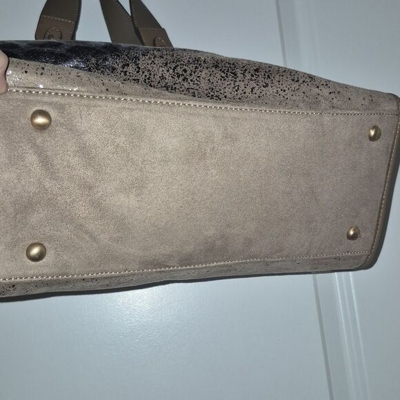 Sondra Roberts Squared Animal Print Taupe Crossbody Tote Bag - Picture 6 of 11